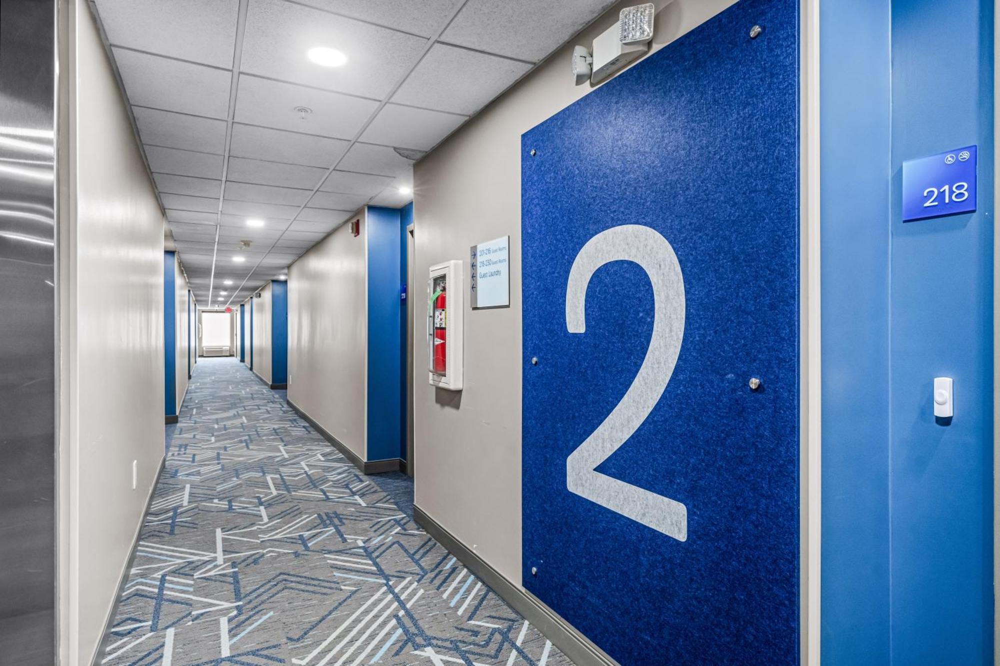 Holiday Inn Express & Suites Carneys Point - Pennsville By Ihg Eksteriør bilde